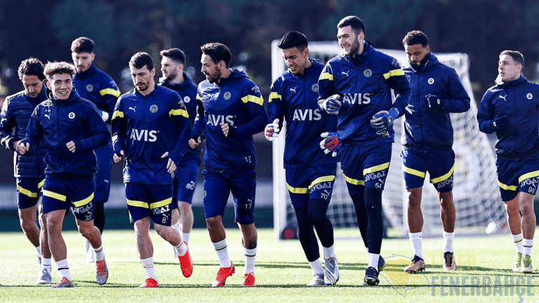 Fenerbahçe kamp kadrosu açıklandı