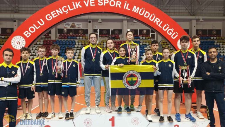 Fenerbahçe Genç Masa Tenisi Takımları Bölgesel Şampiyonada Fırtına Gibi Esti