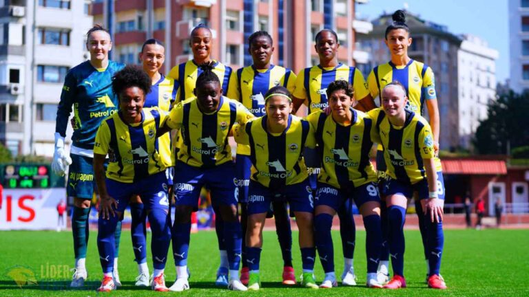 Fenerbahçe Kadın Futbol Takımı, Amed'i Yendi