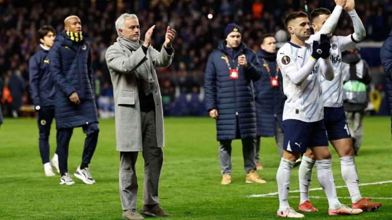 Mourinho'dan UEFA hakemlerine sert sözler